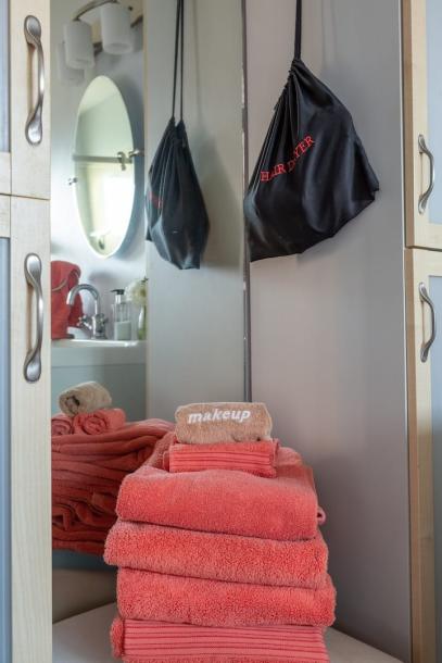 Room in Pismo Beach, California 1 king bedPrivate attached bathroom-5