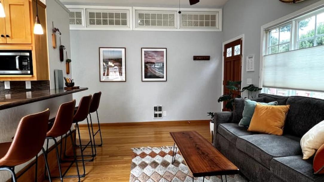 Entire guesthouse in El Granada, California 2 guests1 bedroom1 bed1 bath-11