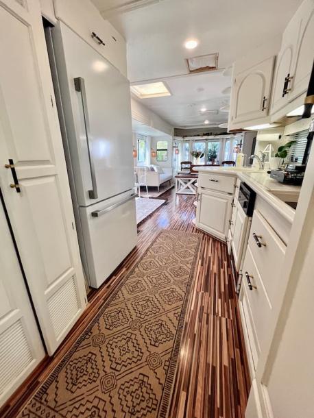 Tiny home in Thousand Oaks, California 2 guests1 bedroom1 bed1 bath-11