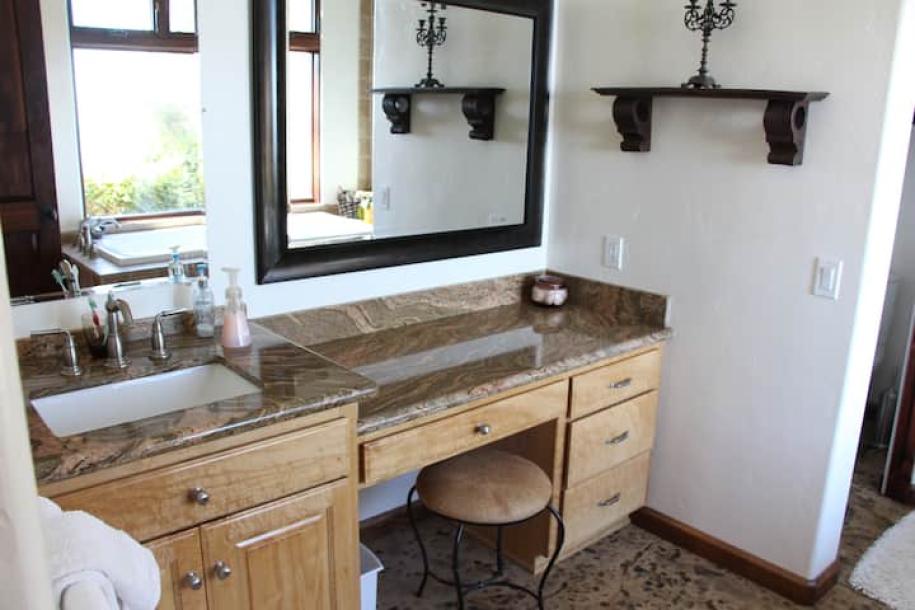 Entire guesthouse in Malibu, California 2 guests1 bedroom1 bed1.5 baths-15