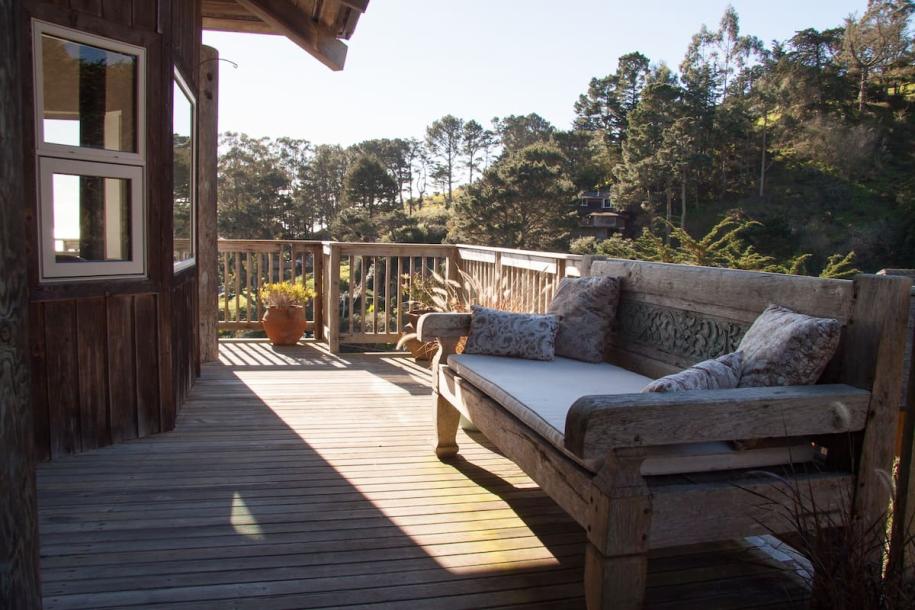 Entire home in Muir Beach, California 2 guests1 bedroom1 bed2 baths-16