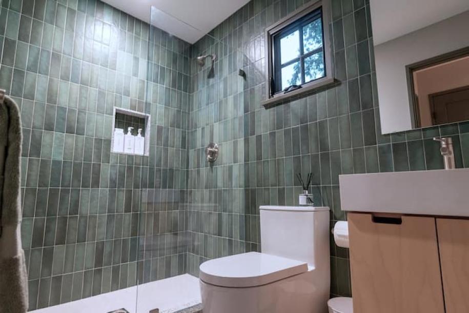 Entire guesthouse in Altadena, California 2 guests1 bedroom1 bed1 bath-6