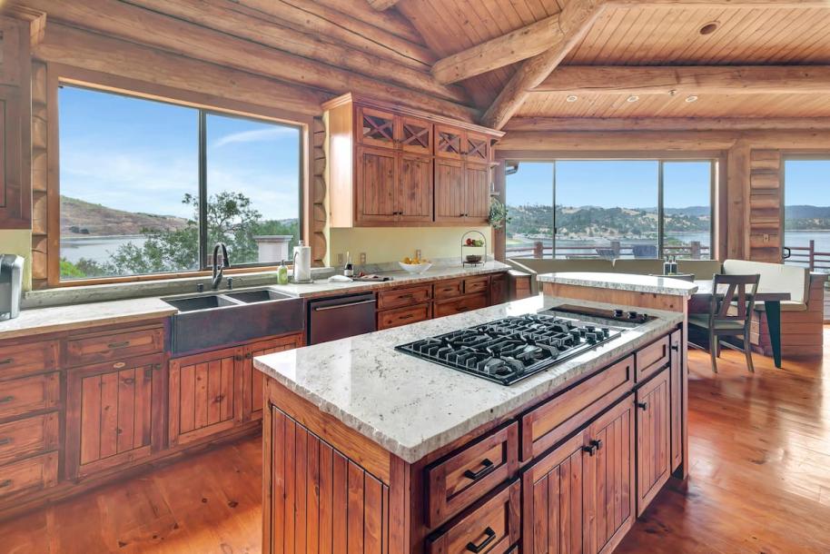 Entire home in Heritage Ranch, California 12 guests4 bedrooms8 beds3.5 baths-16