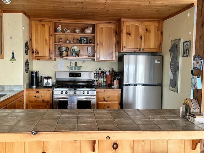 Entire home in Watsonville, California 2 guestsStudio1 bed1 bath-5