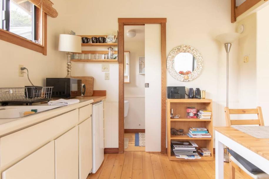 Entire home in Bolinas, California 2 guestsStudio1 bed1 bath-9