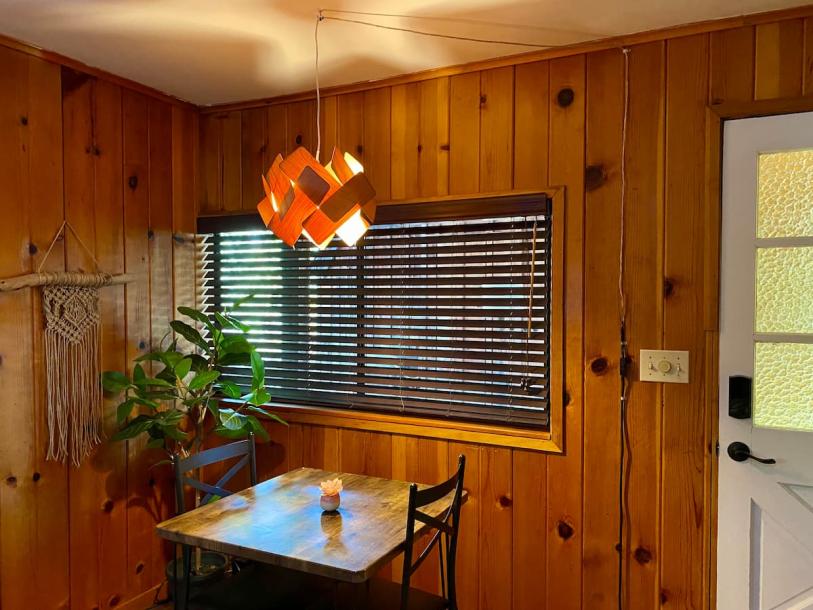 Entire guesthouse in Three Rivers, California 2 guests1 bedroom1 bed1 bath-7