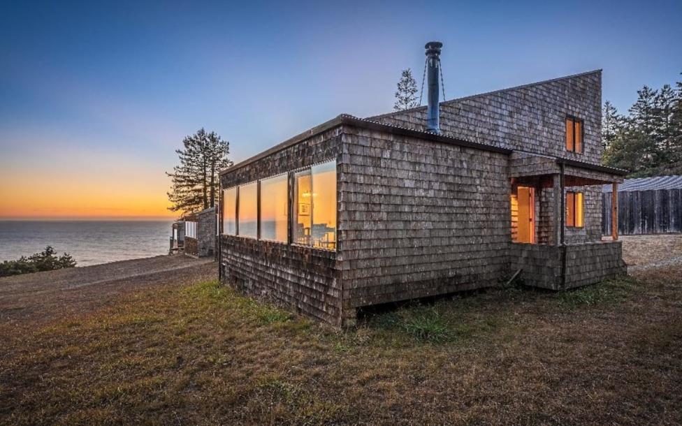 Entire home in Sea Ranch, California 4 guests2 bedrooms2 beds2 baths-8