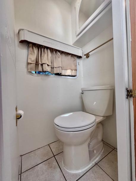 Tiny home in Thousand Oaks, California 2 guests1 bedroom1 bed1 bath-8