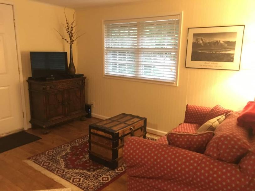 Entire cottage in Nevada City, California 3 guests1 bedroom1 bed1 bath-13