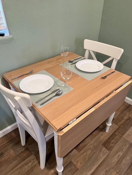 Entire guesthouse in Orland, California 4 guests1 bedroom2 beds1 bath-3