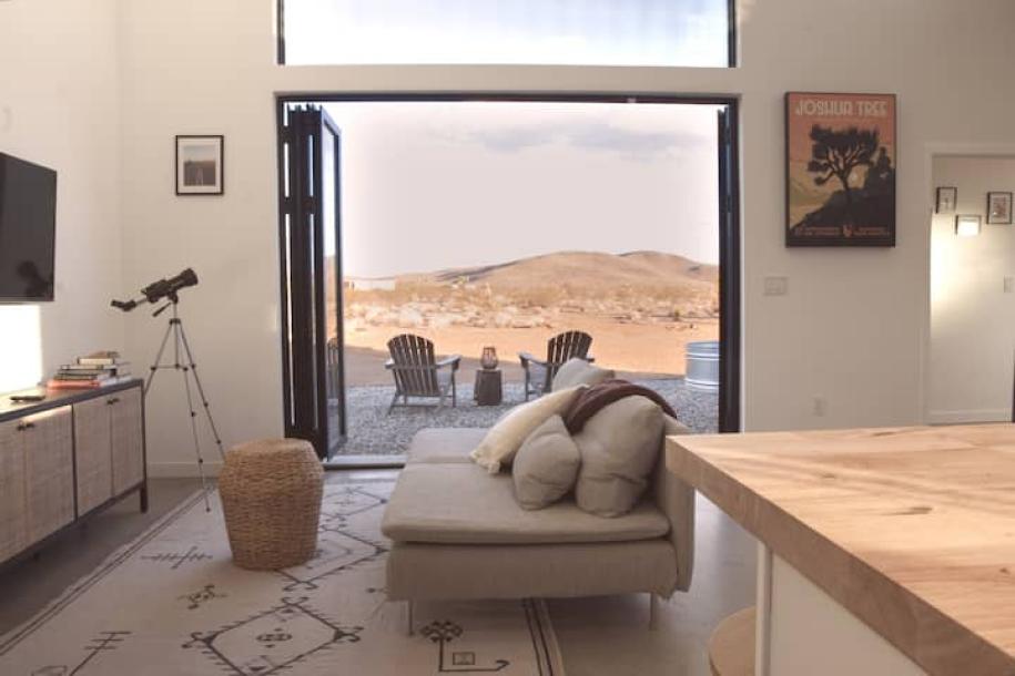 Entire villa in Joshua Tree, California 2 guests1 bedroom1 bed1 bath-15