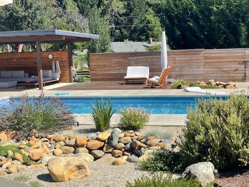 Entire home in Gasquet, California 6 guests2 bedrooms3 beds1 bath-5