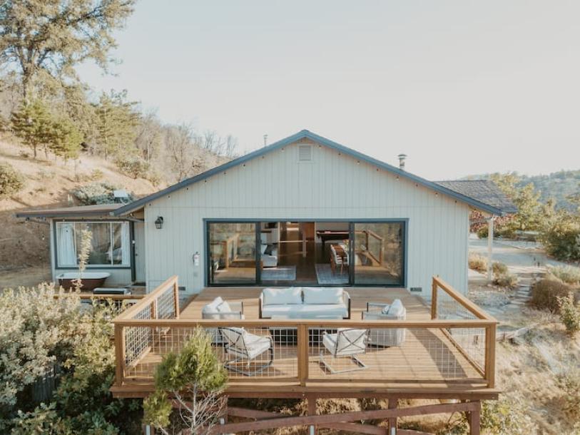 Entire home in Mariposa, California 8 guests3 bedrooms5 beds2.5 baths-0