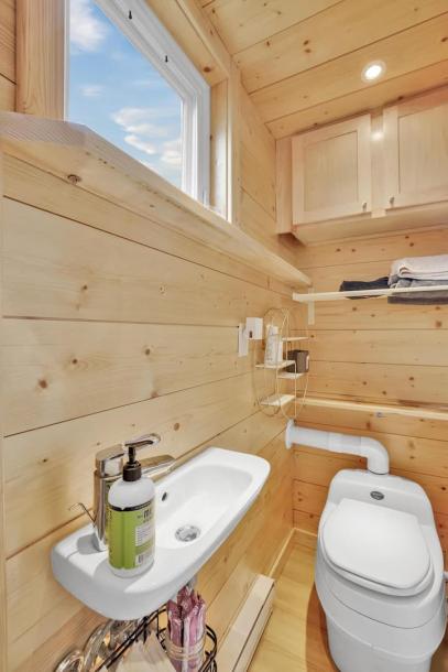 Tiny home in Aguanga, California 3 guests1 bedroom2 beds1 bath-5
