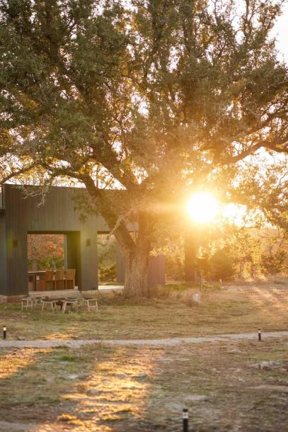 Entire cabin in Round Mountain, Texas 3 guests1 bedroom1 bed1 bath-9