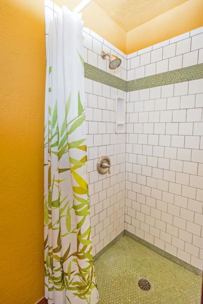 Entire home in Whitethorn, California 6 guests2 bedrooms3 beds1.5 baths-7