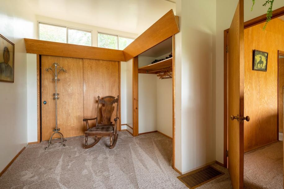 Entire home in Red Bluff, California 4 guests3 bedrooms3 beds2 baths-3