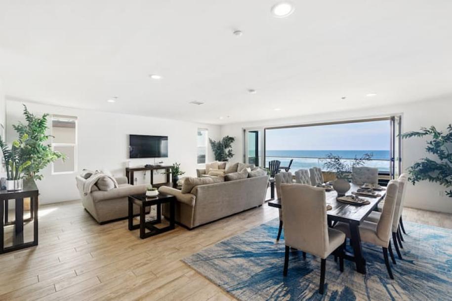 Entire home in Oceanside, California 10 guests3 bedrooms5 beds3.5 baths-16