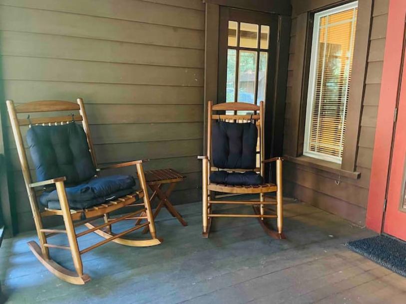 Entire home in Redway, California 4 guests2 bedrooms2 beds2 baths-9
