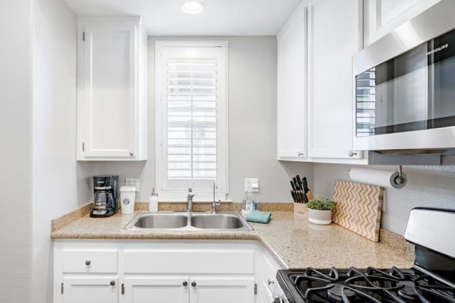 Entire condo in Oceano, California 6 guests1 bedroom3 beds1 bath-15
