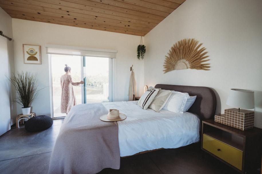 Entire home in Yucca Valley, California 4 guests2 bedrooms2 beds1 bath-4