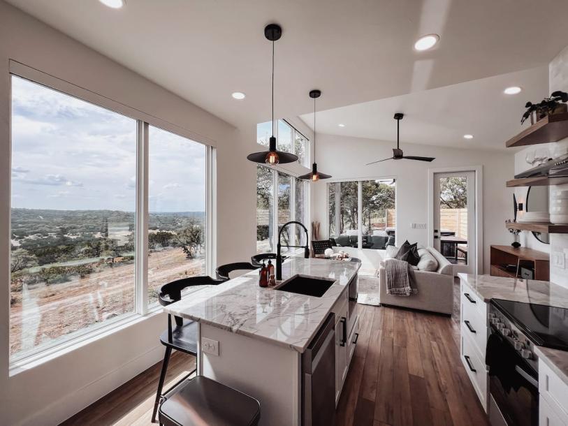 Entire home in Dripping Springs, Texas 4 guests1 bedroom2 beds1 bath-9