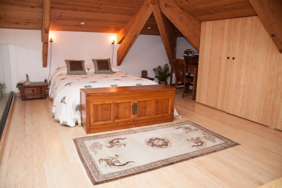 Entire home in Muir Beach, California 2 guests1 bedroom1 bed2 baths-12