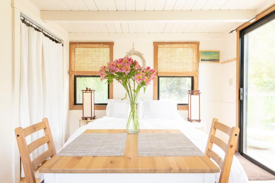 Entire home in Bolinas, California 2 guestsStudio1 bed1 bath-14