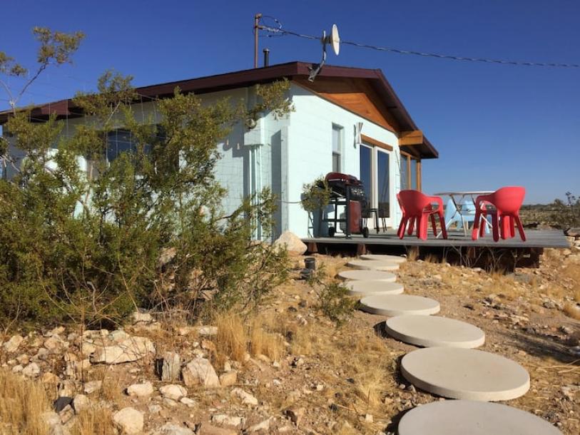 Entire cabin in Joshua Tree, California 2 guestsStudio1 bed1 bath-9