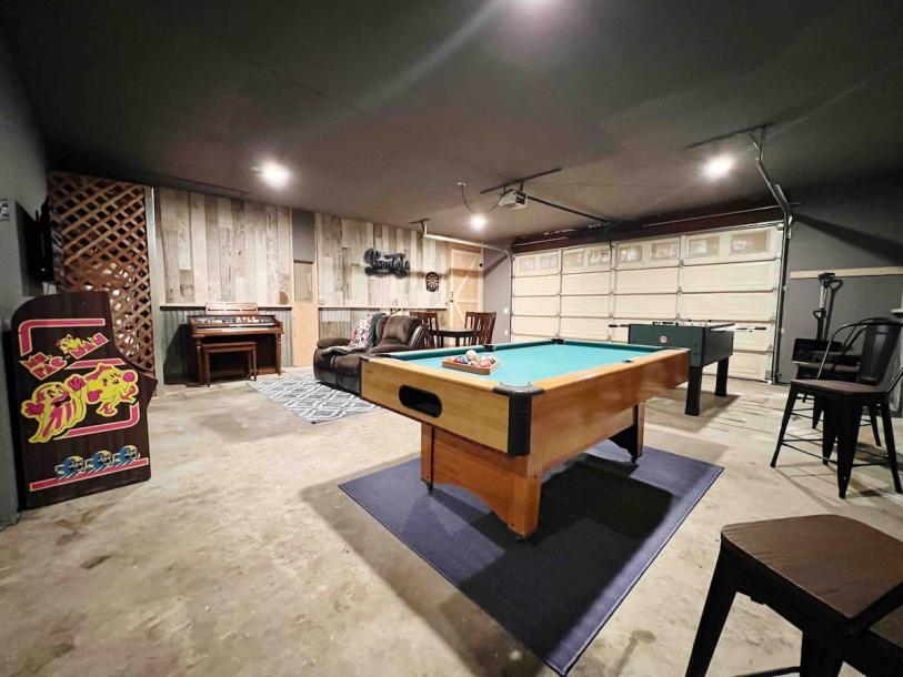 Entire home in Mariposa, California 8 guests3 bedrooms5 beds2 baths-15