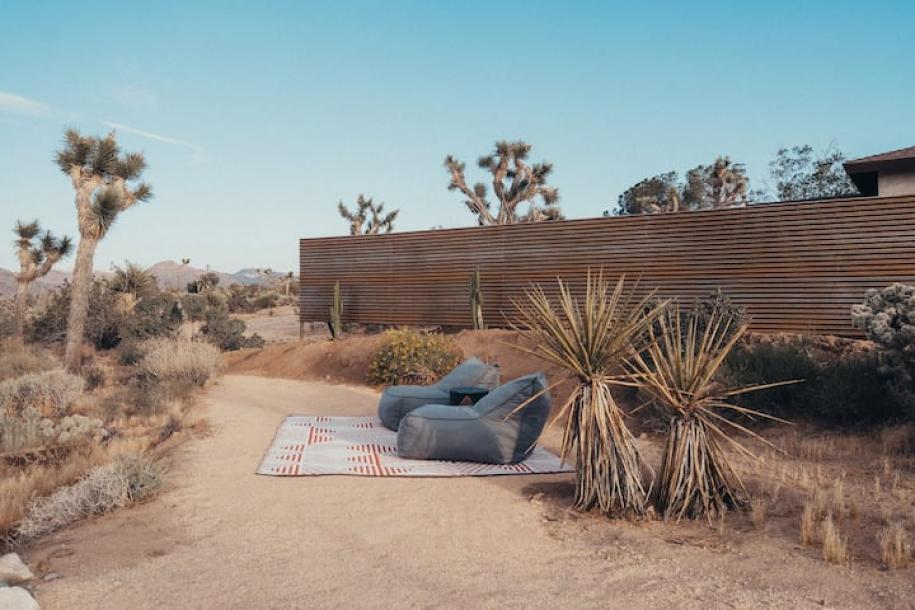 Entire home in Joshua Tree, California 6 guests2 bedrooms2 beds3 baths-18