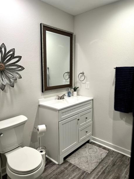 Entire home in Waxahachie, Texas 8 guests3 bedrooms7 beds3 baths-16
