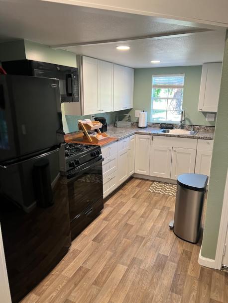 Entire guesthouse in Orland, California 4 guests1 bedroom2 beds1 bath-2