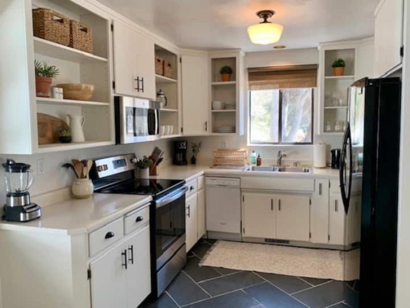 Entire home in Grass Valley, California 4 guests2 bedrooms2 beds2 baths-3