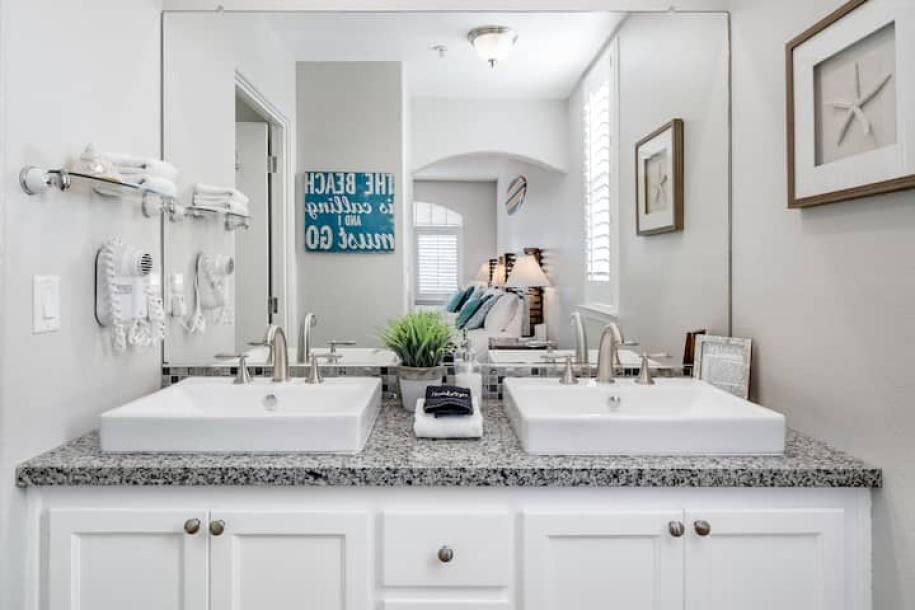 Entire condo in Oceano, California 6 guests1 bedroom3 beds1 bath-8