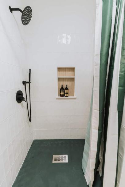 Entire guesthouse in Santa Ana, California 2 guests1 bedroom1 bed1 bath-4