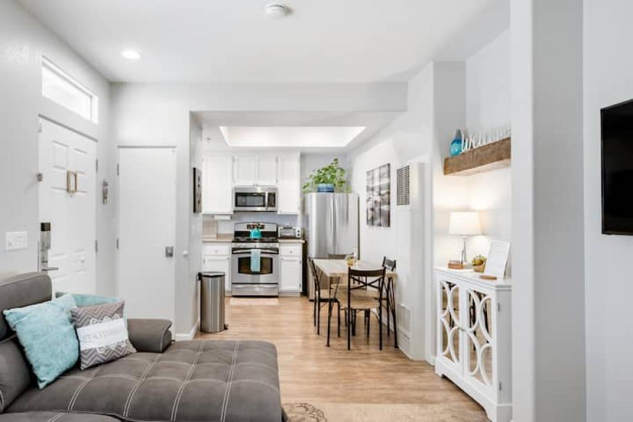 Entire condo in Oceano, California 6 guests1 bedroom3 beds1 bath-17