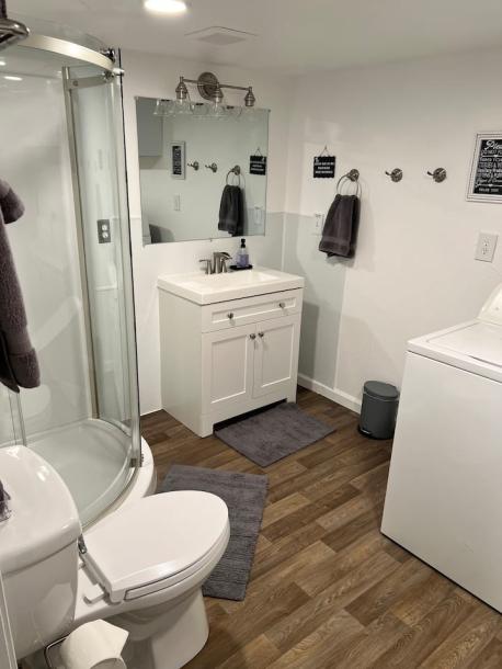 Entire guesthouse in Orland, California 4 guests1 bedroom2 beds1 bath-7