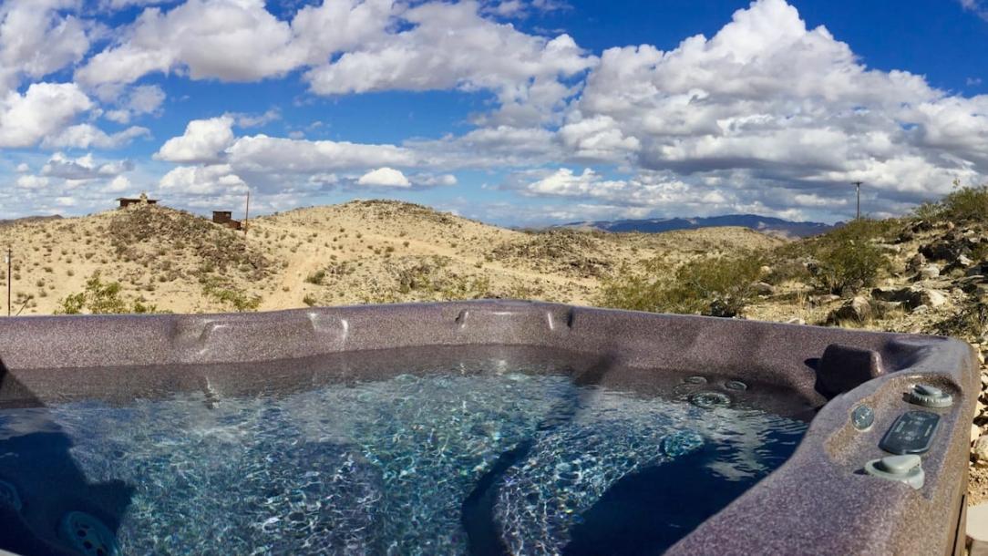 Entire cabin in Joshua Tree, California 2 guestsStudio1 bed1 bath-7