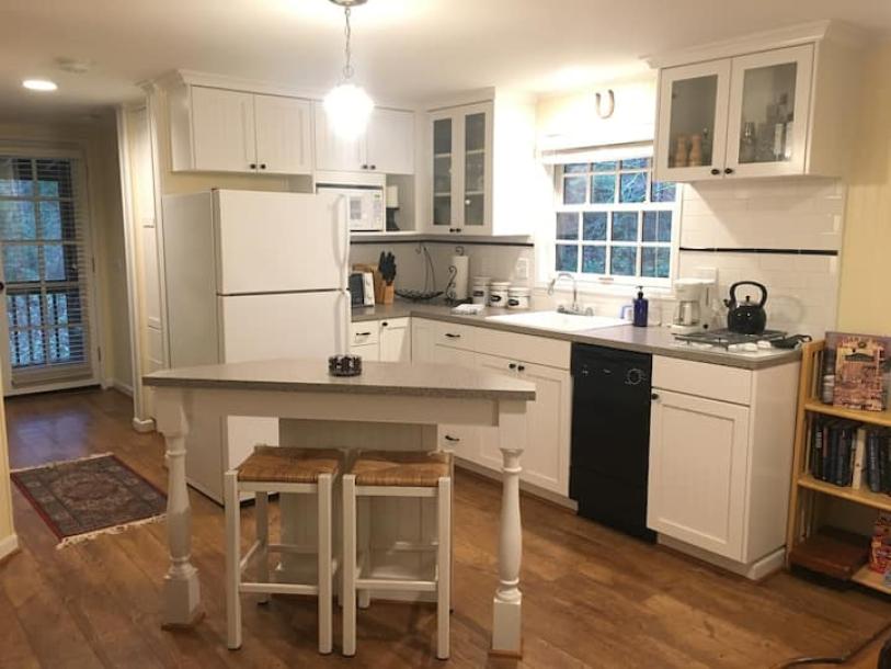 Entire cottage in Nevada City, California 3 guests1 bedroom1 bed1 bath-12