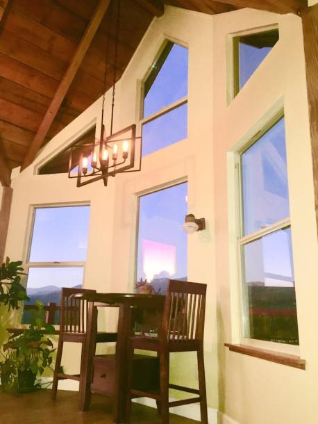 Entire cabin in Oakhurst, California 4 guests1 bedroom2 beds1 bath-5
