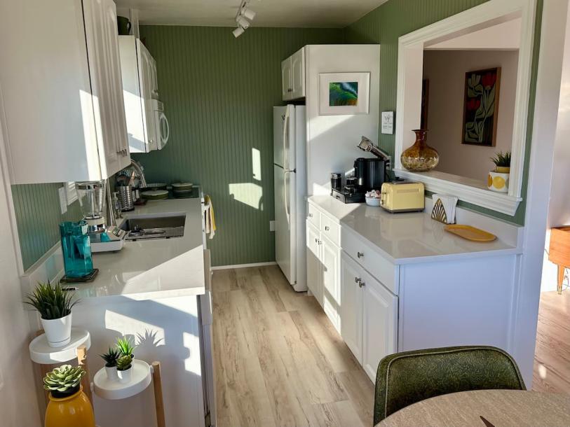 Entire home in Crescent City, California 4 guests2 bedrooms2 beds1 bath-10