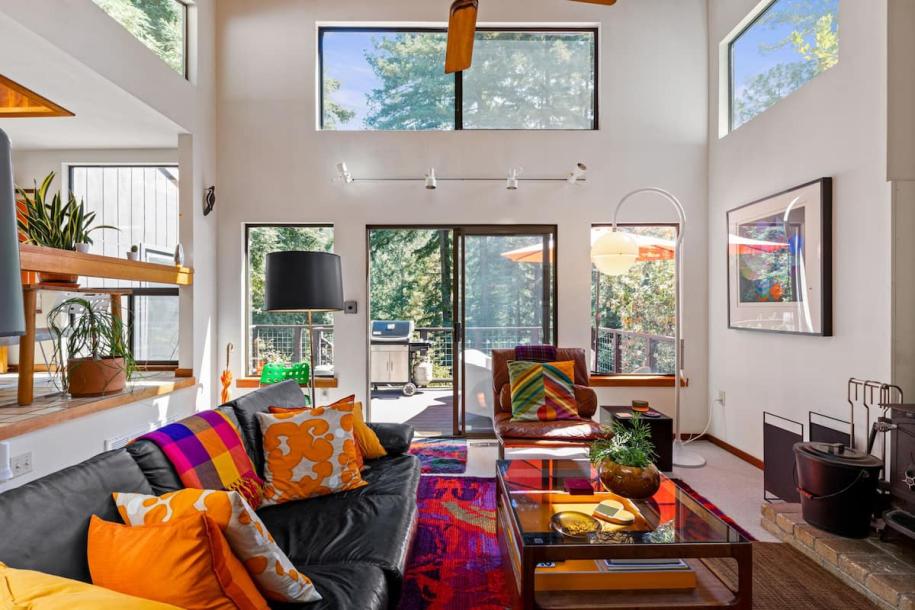 Entire cabin in Guerneville, California 4 guests3 bedrooms3 beds1 bath-13