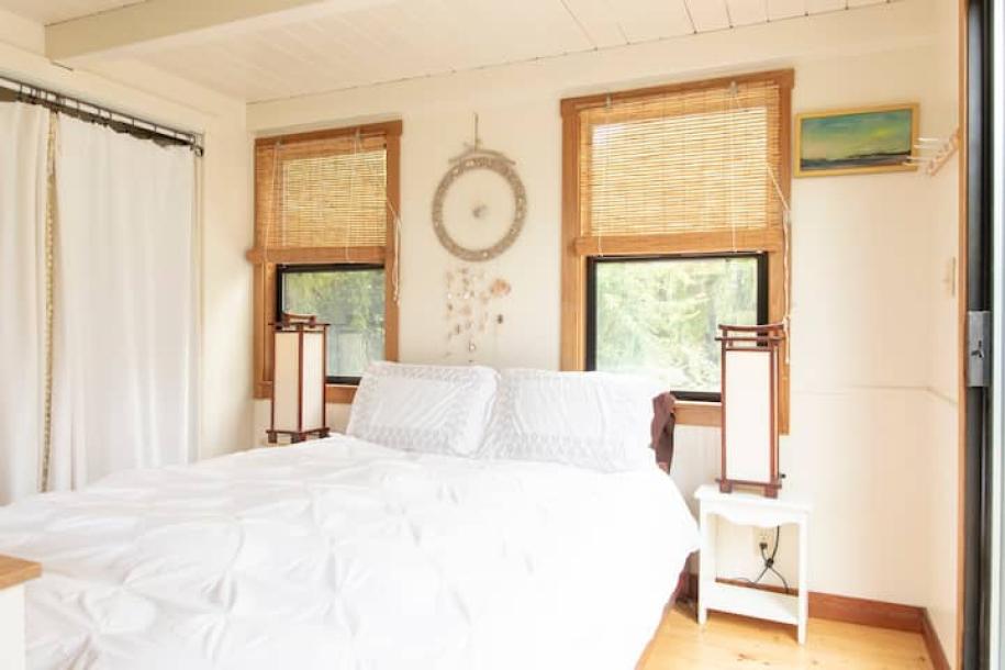 Entire home in Bolinas, California 2 guestsStudio1 bed1 bath-18