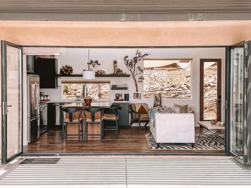 Entire home in Joshua Tree, California 6 guests2 bedrooms3 beds2 baths-16
