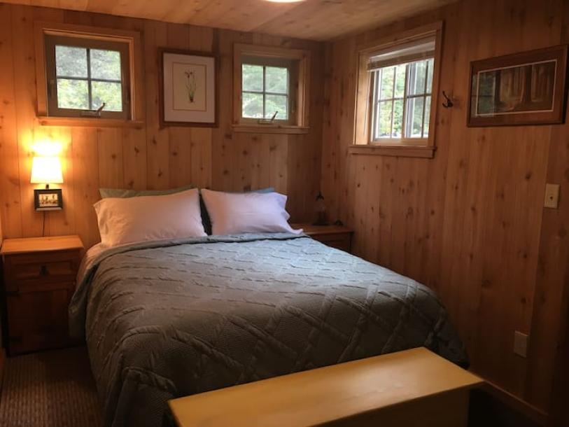 Entire cabin in Crescent City, California 4 guests1 bedroom2 beds1 bath-6