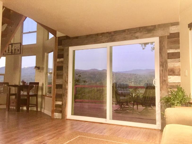 Entire cabin in Oakhurst, California 4 guests1 bedroom2 beds1 bath-2