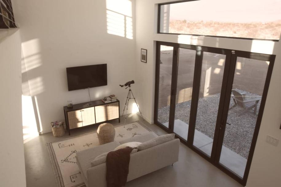 Entire villa in Joshua Tree, California 2 guests1 bedroom1 bed1 bath-11