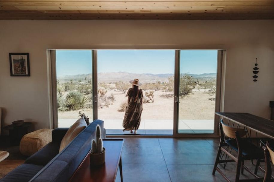 Entire home in Yucca Valley, California 4 guests2 bedrooms2 beds1 bath-13