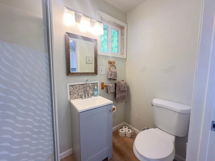 Entire home in Crescent City, California 4 guests2 bedrooms2 beds1 bath-5